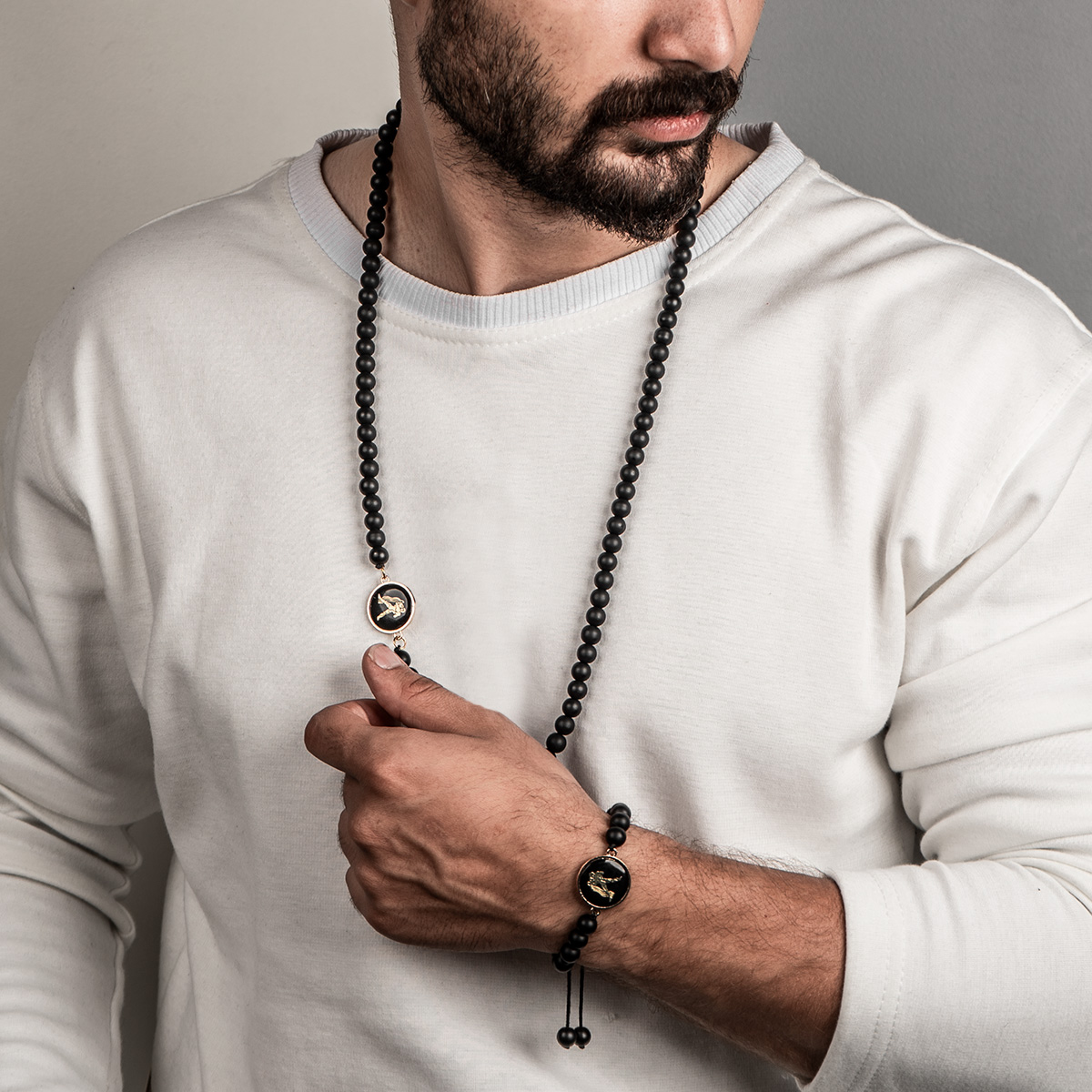 نیم ست مهره ای مشکی مدل Bahman